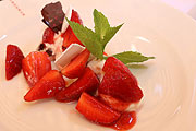 Marinierte Erdbeeren /Mascarpone Creme (©Foto:Martin Schmitz)